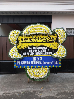 Papan Bunga Duka di Tanah Raja